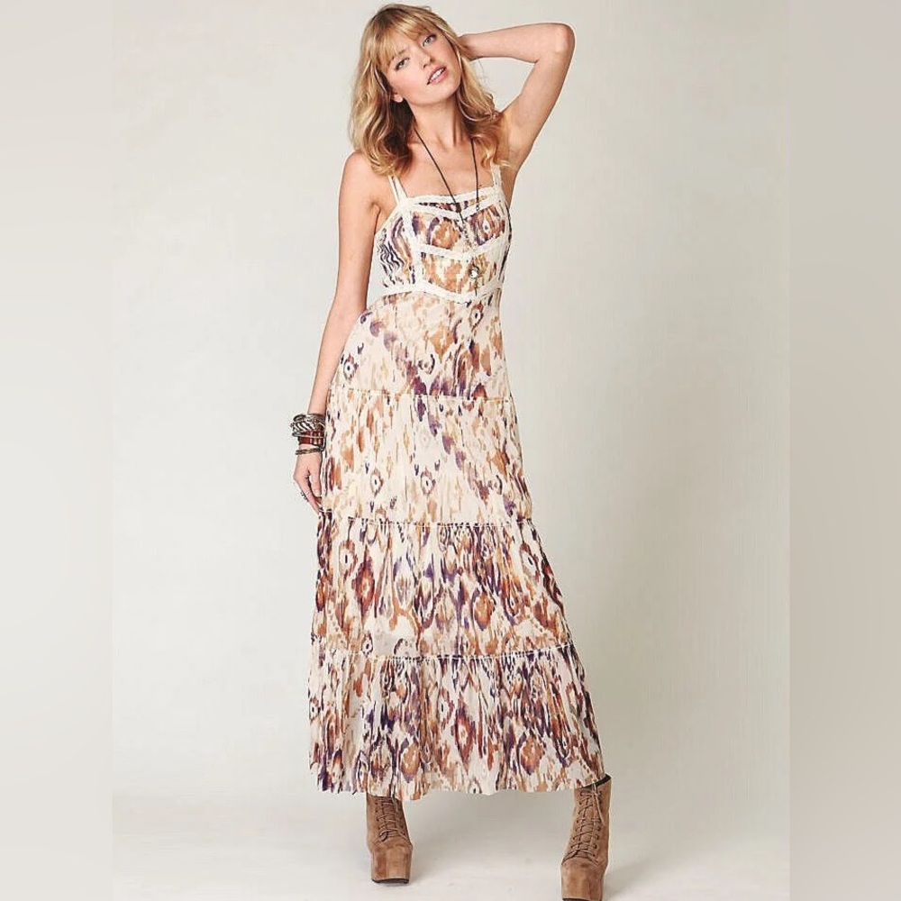 Sheer Swiss Teir maci lace dress